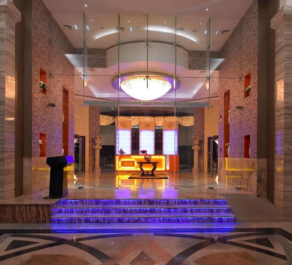 Royal Orchid Central Kireeti Hampi, Hospet Exteriör bild
