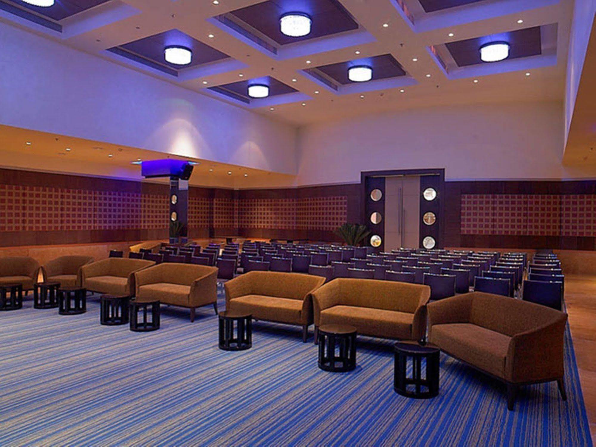 Royal Orchid Central Kireeti Hampi, Hospet Bekvämligheter bild